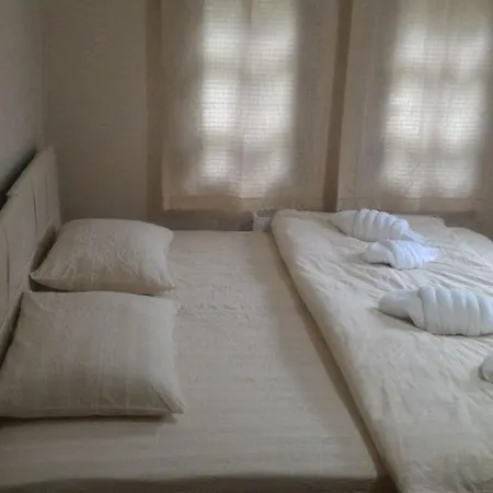 Yesilcam Konak Otel *